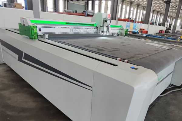 得馬F11全研磨齒條裁切機