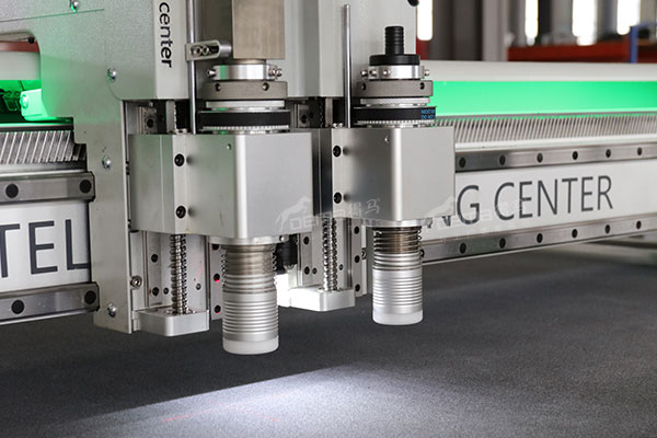 得馬F11-1625高速裁切機(jī)