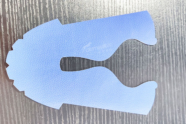 得馬F11-1625高速裁切機(jī)裁切樣品